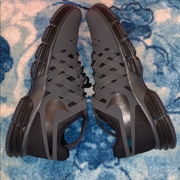 nike shoes lunar fingertrap